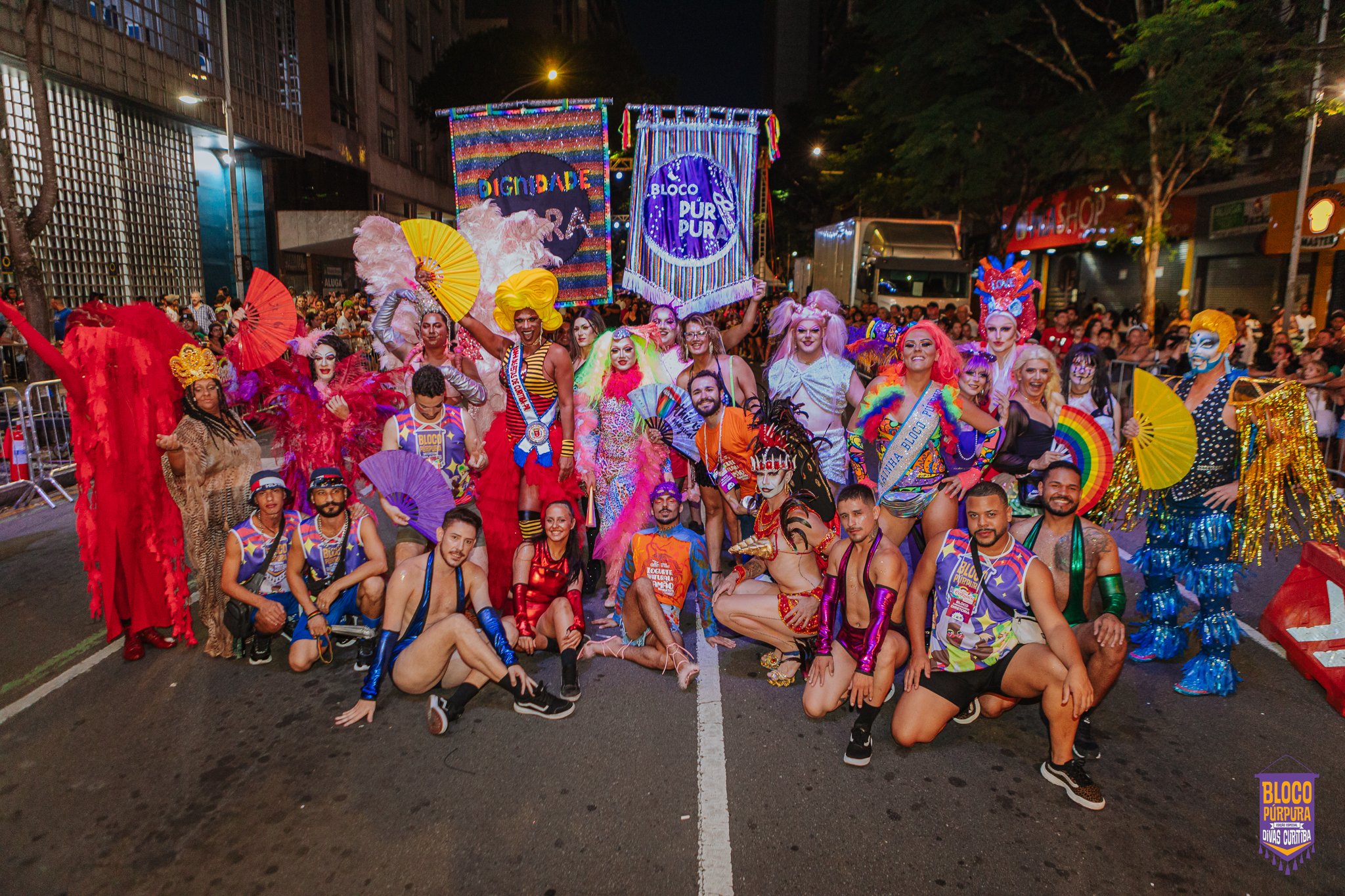 Bloco Púrpura homenageia Marcela Prado no Carnaval de Curitiba