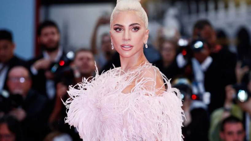 Lady Gaga Revela Contagem Regressiva para Novidades do Álbum LG7