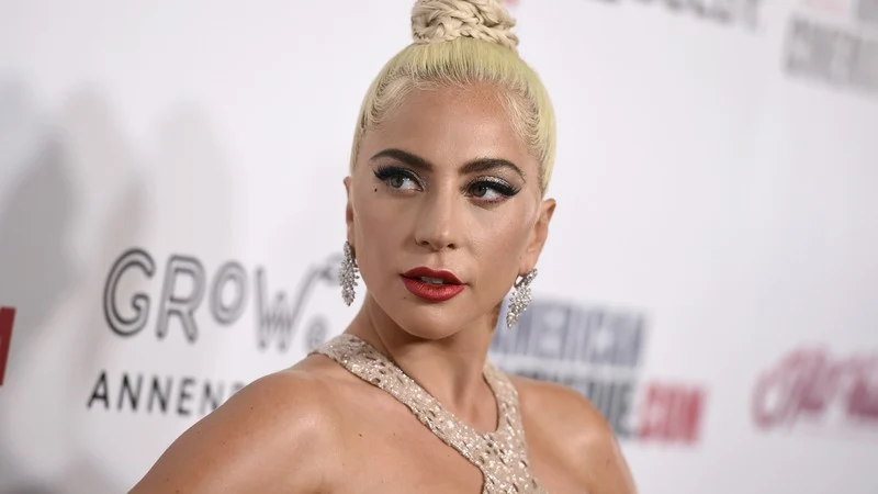 Lady Gaga Revela Estratégias Iniciais para Conseguir Shows