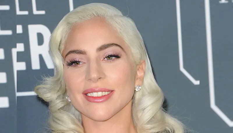 Lady Gaga confirma show gratuito em Copacabana