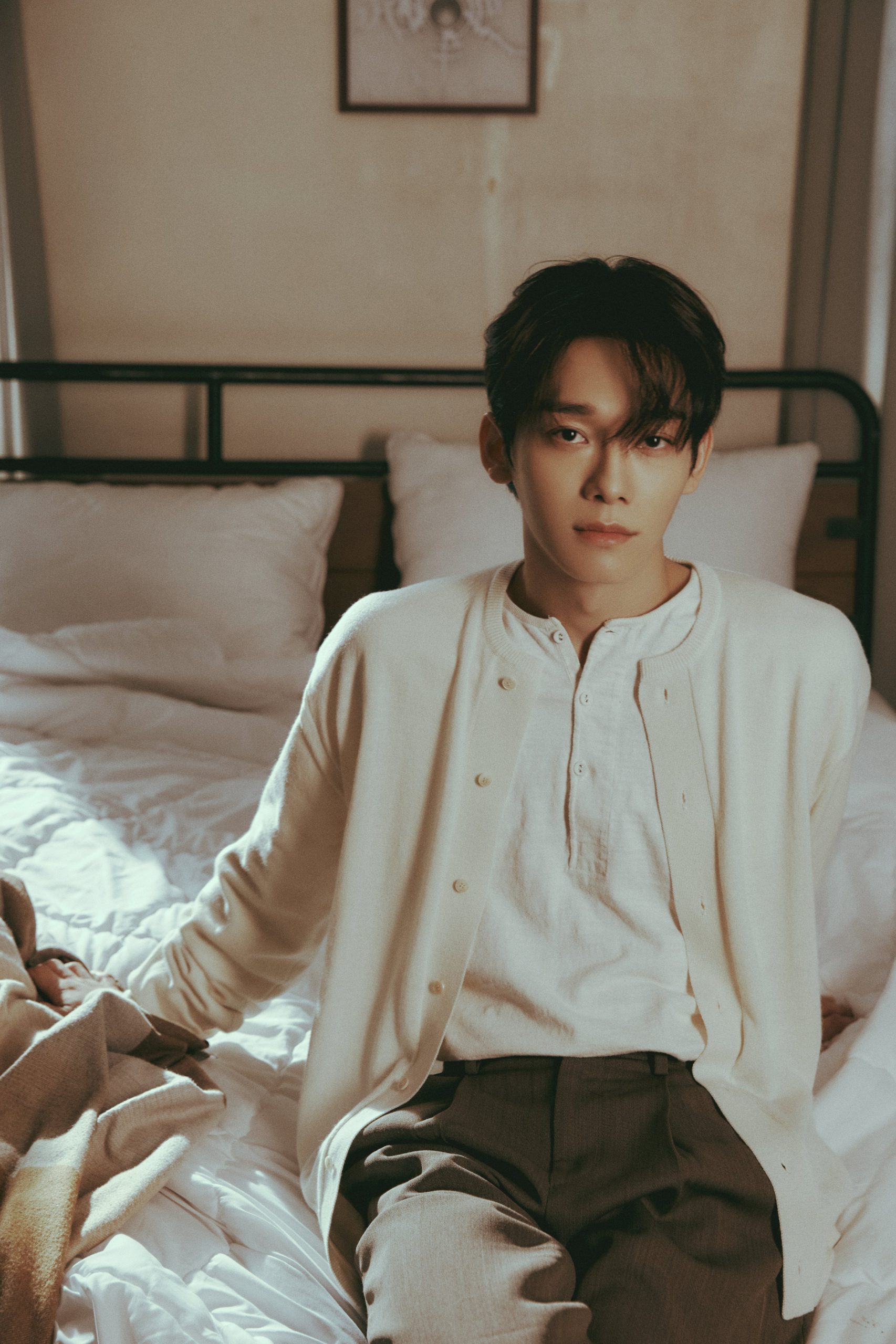 Chen retorna com o single digital 'Broken Party' 001